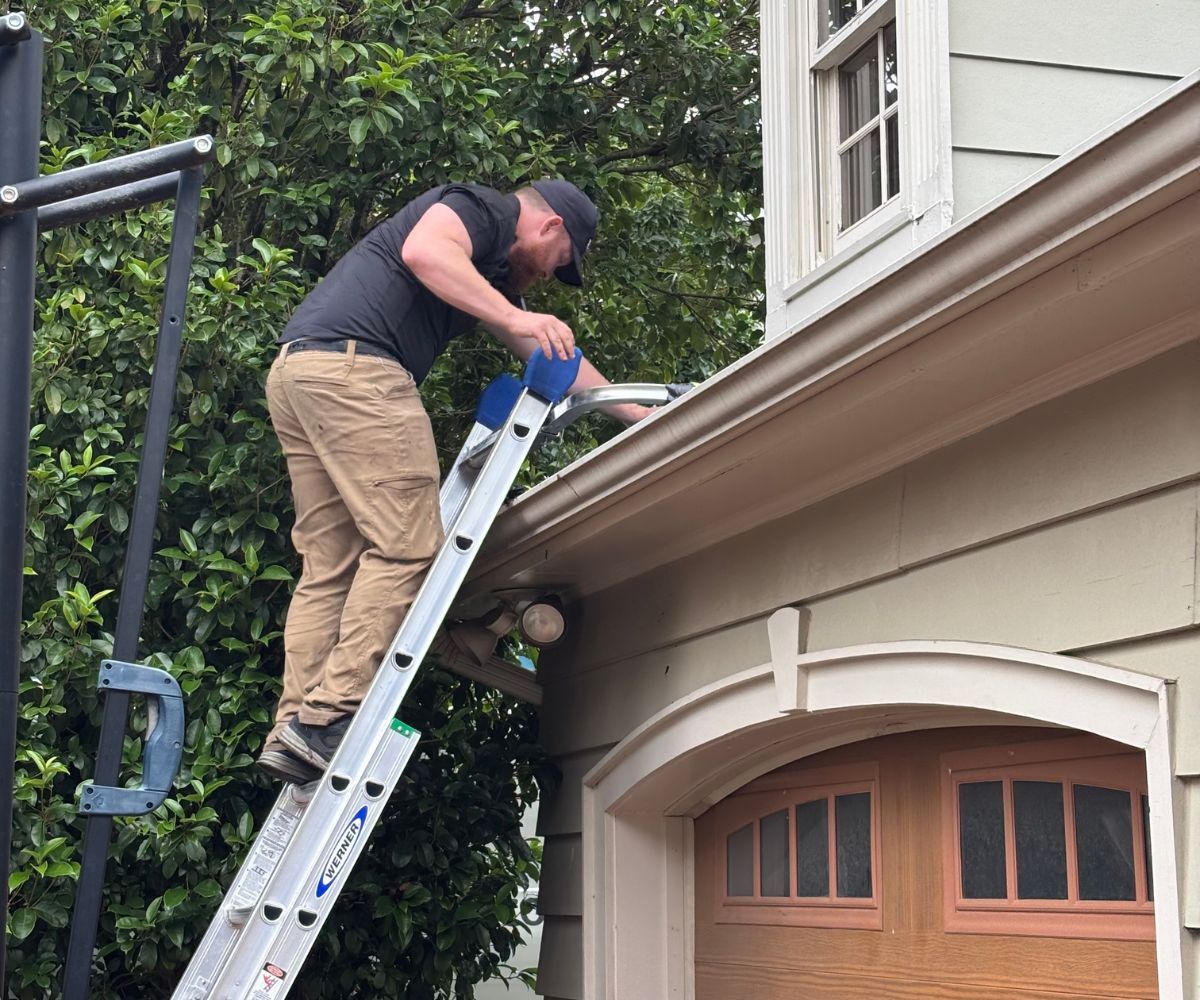 Gutter Cleaning 5 Gutter Cleaning (3)