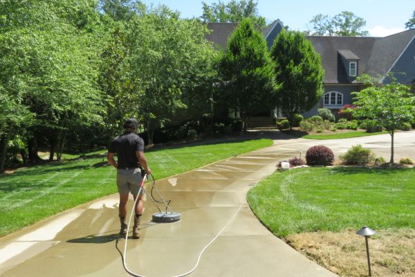 Residential Pressure Washing in Waxhaw NC 3 Safe residential pressure washing near me